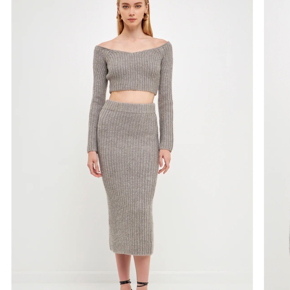 NWT Endless Rose Knit Top